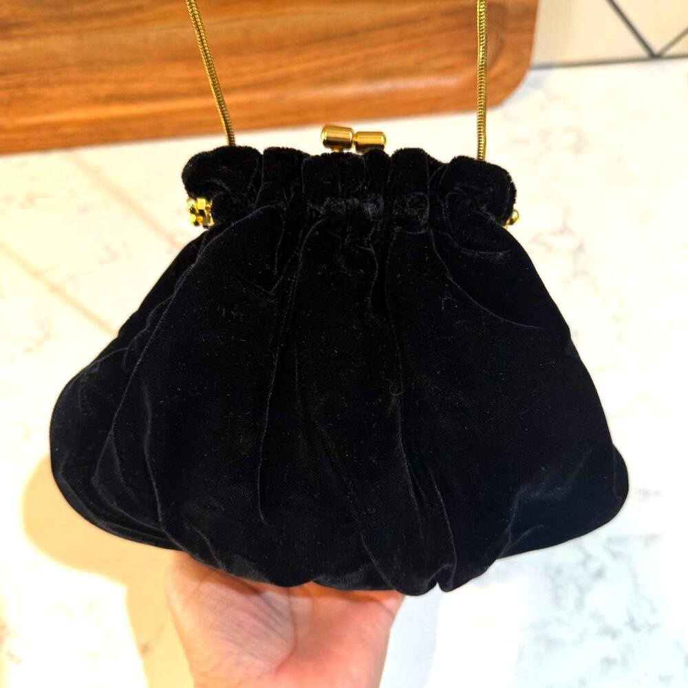 Vintage Partners Mervyns Black Velvet Hand Shoulder Bag gold accents glam - Picture 3 of 9